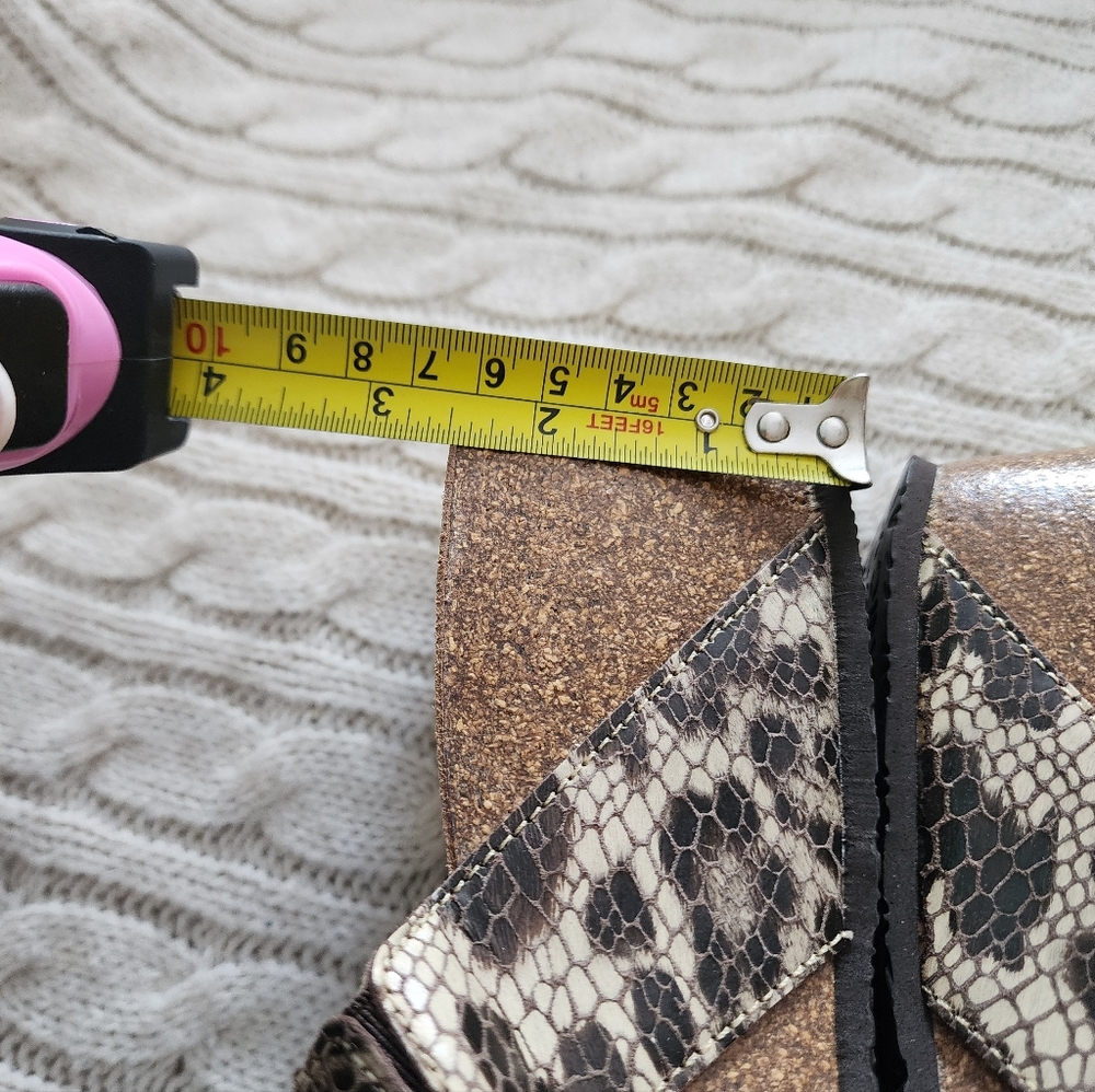 Vionic Women's Brown Snake Pattern Sandals.Orthah… - image 6